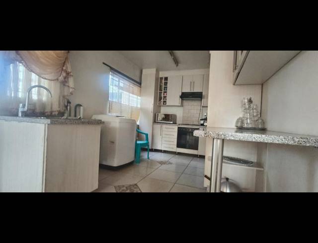 4 BEDROOM HOUSE FOR SALE IN ELANDSPOORT